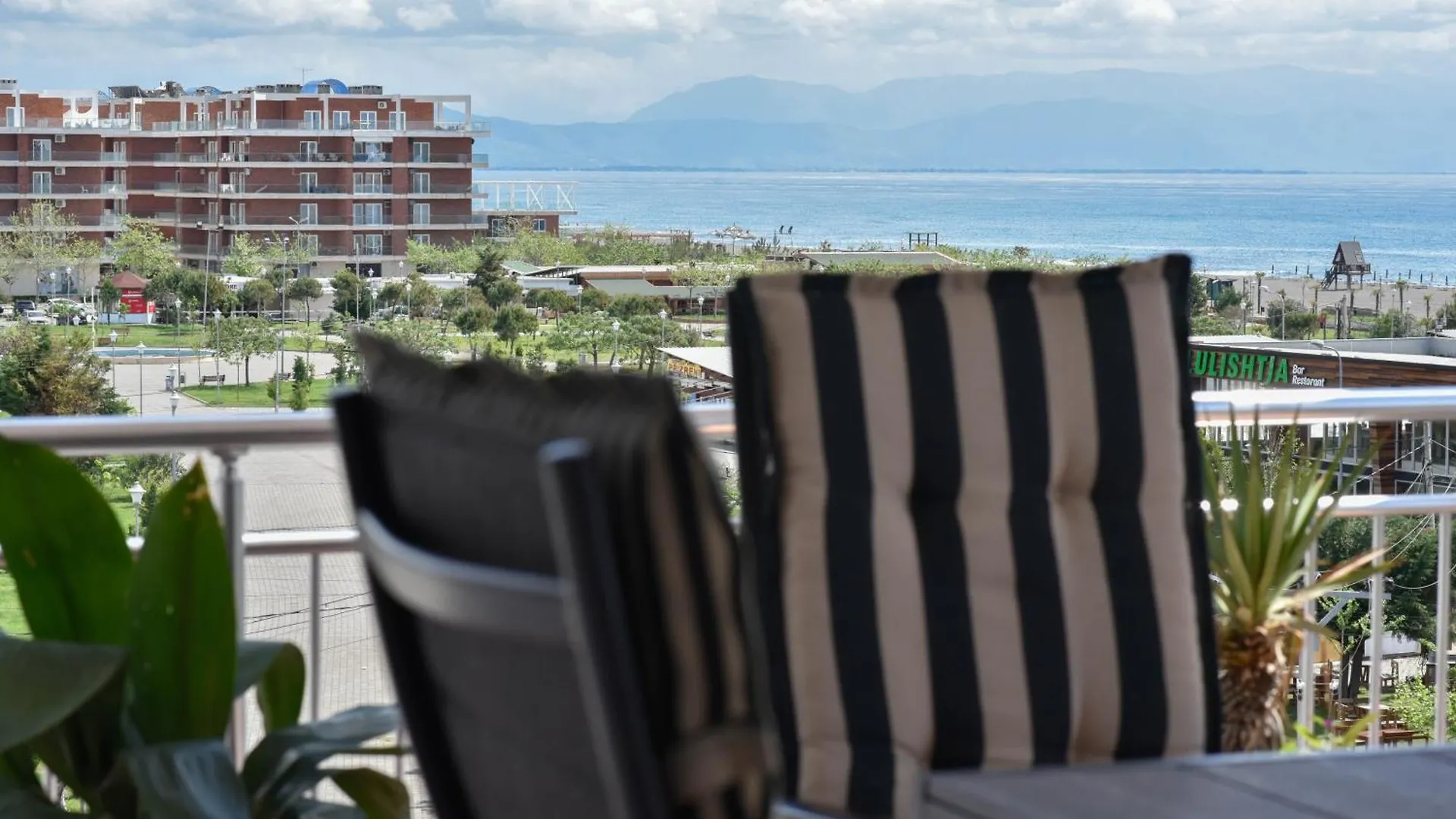 Theview Apartment Velipojë